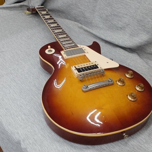 Chitarra elettrica modello - , ls